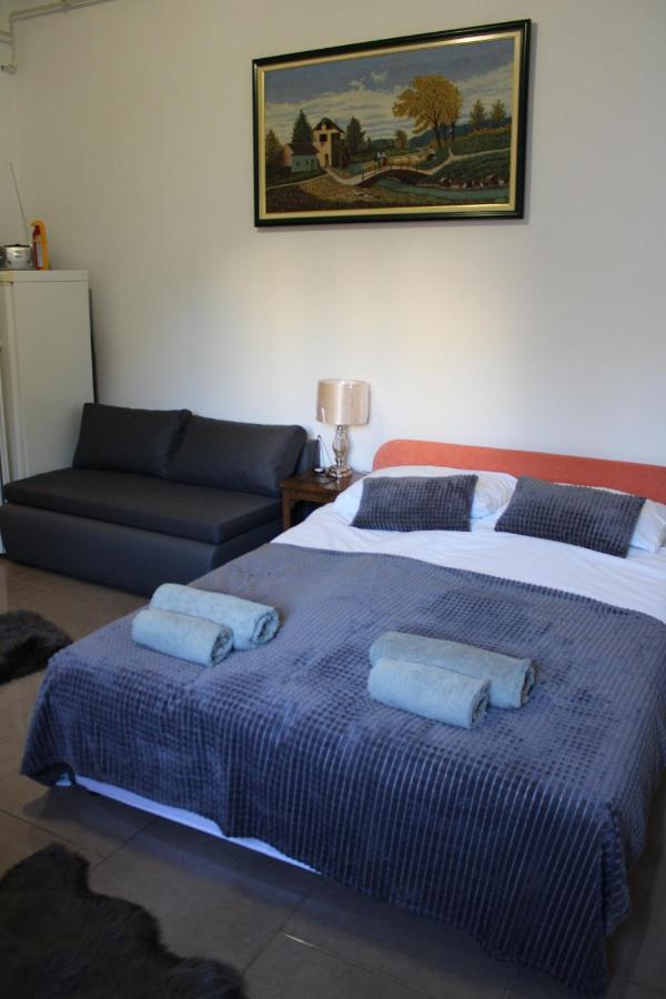 Studio Apartman Hinko Джяково Экстерьер фото