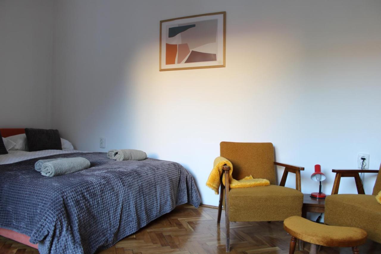 Studio Apartman Hinko Джяково Экстерьер фото